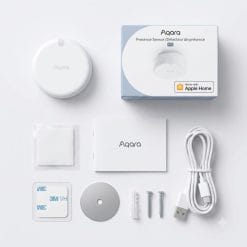 Mở hộp trọn bộ cảm biến hiện diện Aqara FP2 kèm cáp Type-C dài 2m và miếng dán nam châm nền trắng